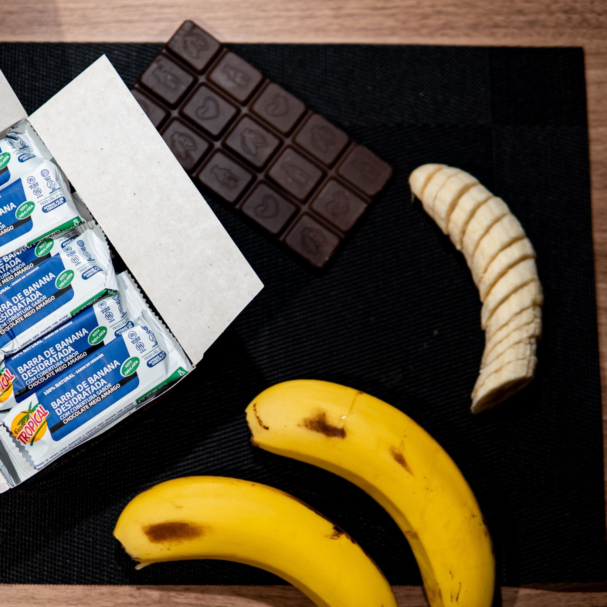 Barra de Banana e Chocolate Meio Amargo - Caixa com 18un de 25g